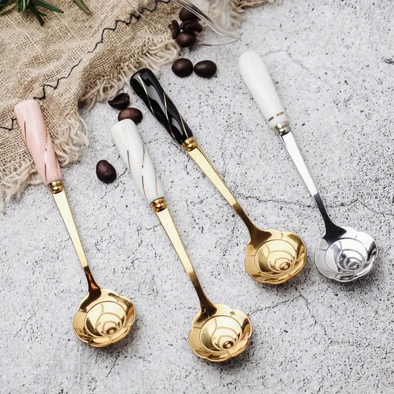 Elegant Flower-Shaped Stainless Steel Spoon Set – 4pcs Long & Short Handle for Coffee, Tea, Ice Cream & Desserts – Gilded Golden Tableware