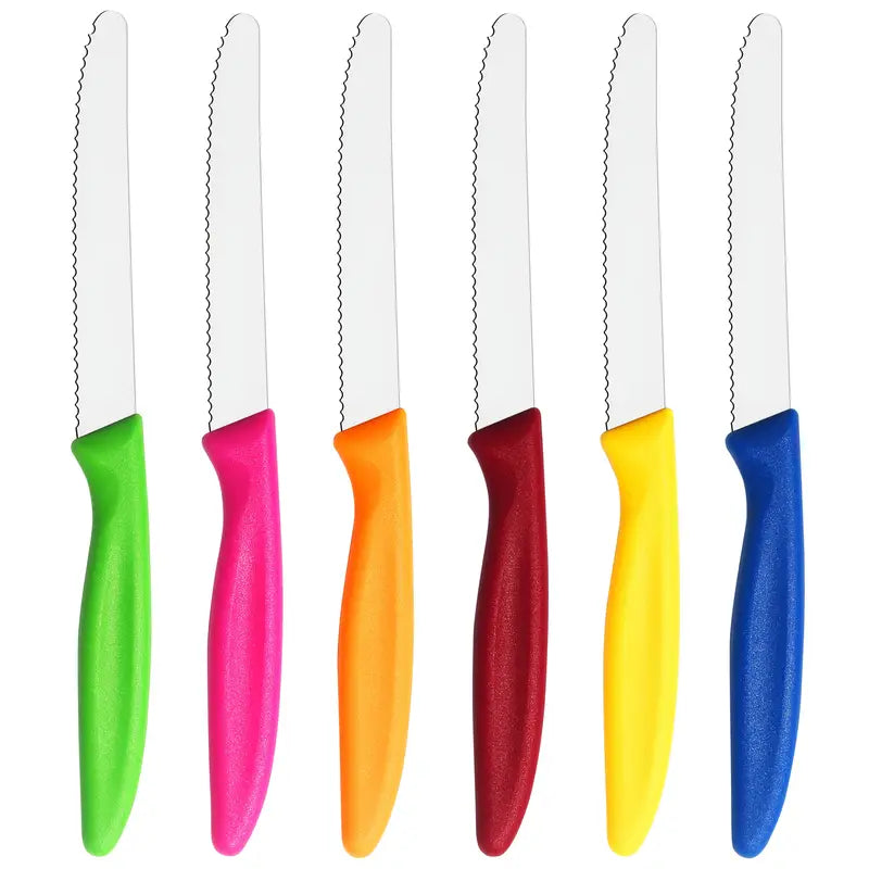 Bread cutting serrated kitchen knife