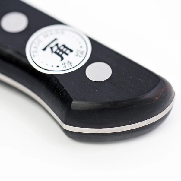 Ergonomic handle on Donryu chef knife