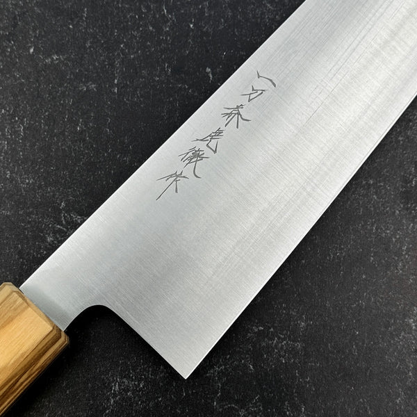 Ergonomic handle of Gyuto chef knife