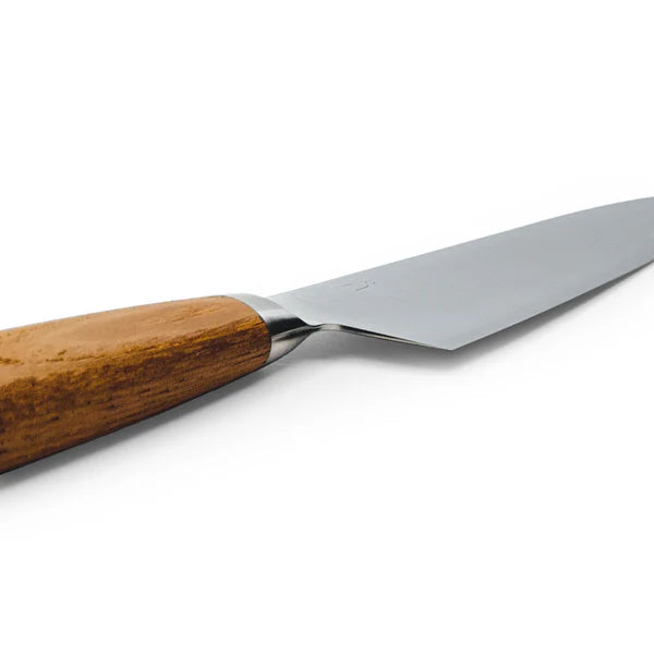 Ergonomic handle on Gyuto chef knife