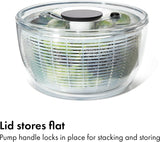 Salad spinner with non slip base