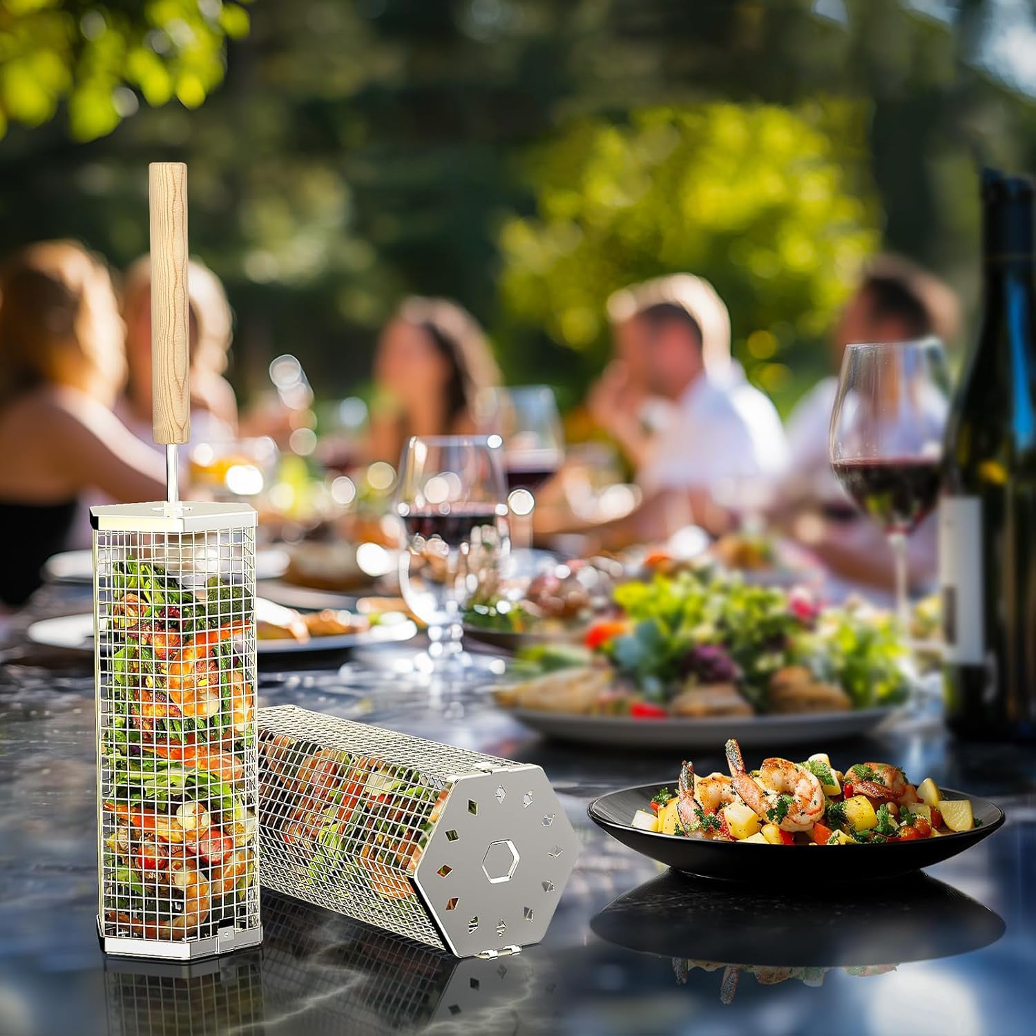 Stainless steel barbecue grill basket with rolling design